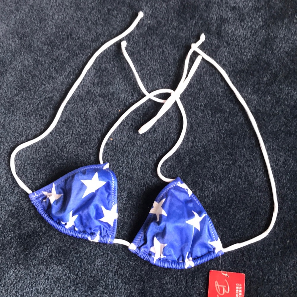 Slinky Stars Blue & White Bikini Top. 👙